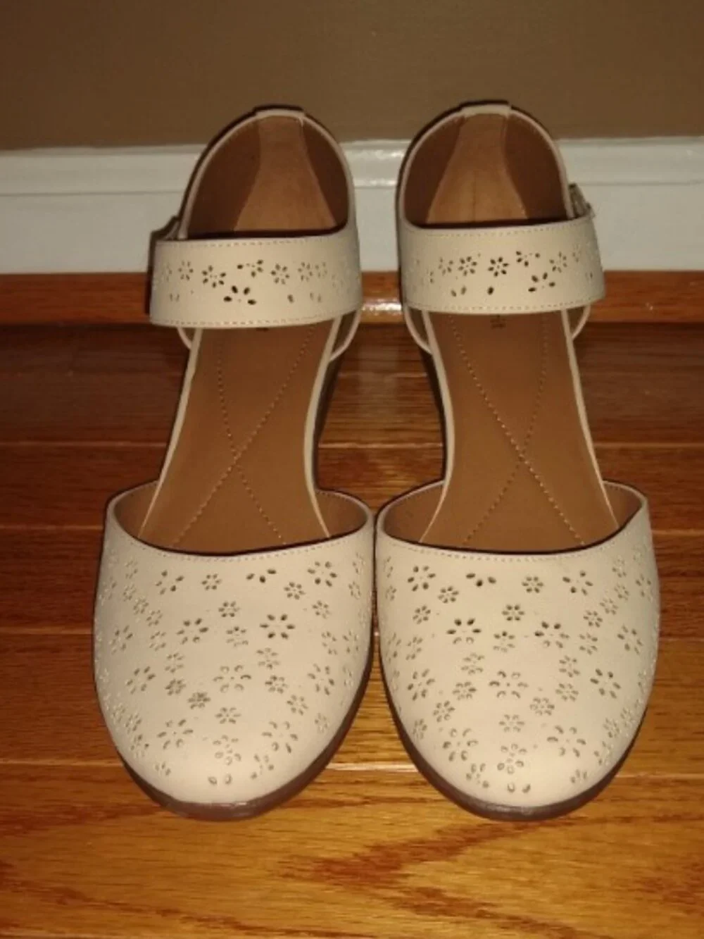 Easy Spirit Mary Janes